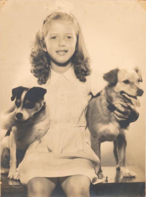 Foto da infância da escritora e poeta Hilda Hilst