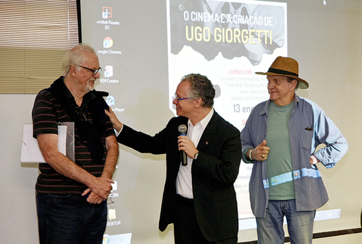 Ugo Giorgetti, cineasta, Marcelo Knobel, reitor da Unicamp, e Carlos Vogt, presidente do Conselho do IdEA